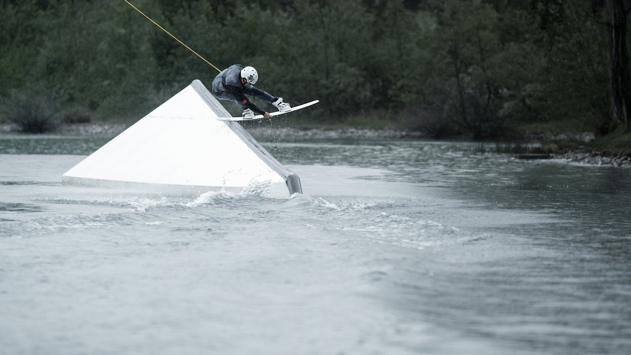 Collision Weste Select Front Zip